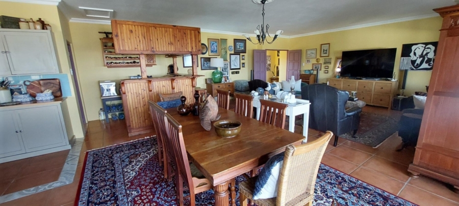 6 Bedroom Property for Sale in Cintsa East Eastern Cape